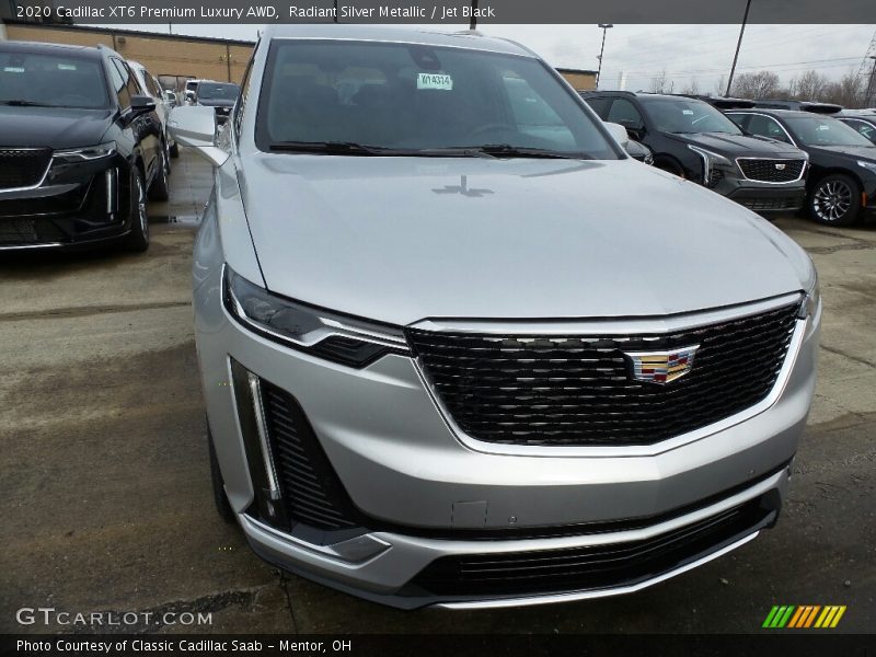 Radiant Silver Metallic / Jet Black 2020 Cadillac XT6 Premium Luxury AWD