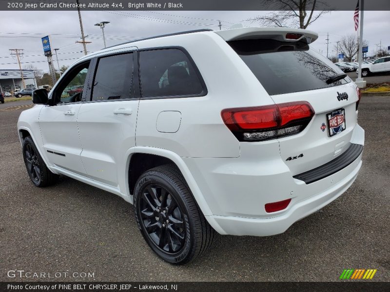 Bright White / Black 2020 Jeep Grand Cherokee Altitude 4x4