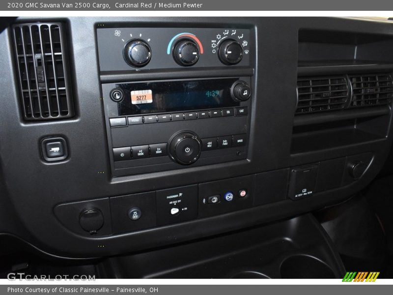 Cardinal Red / Medium Pewter 2020 GMC Savana Van 2500 Cargo