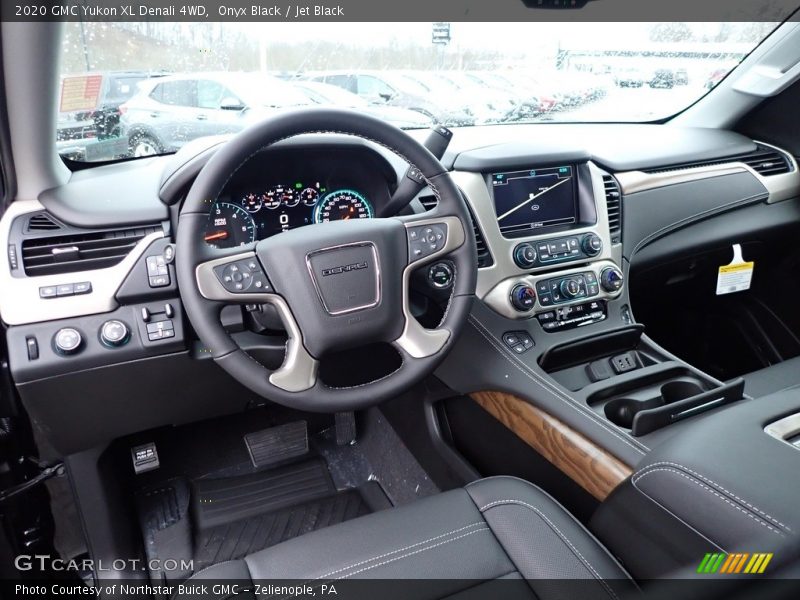 Onyx Black / Jet Black 2020 GMC Yukon XL Denali 4WD