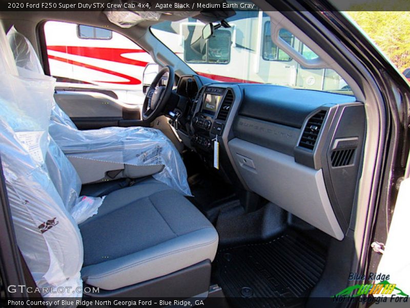 Agate Black / Medium Earth Gray 2020 Ford F250 Super Duty STX Crew Cab 4x4