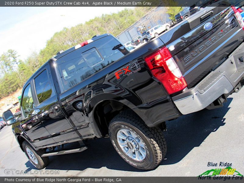 Agate Black / Medium Earth Gray 2020 Ford F250 Super Duty STX Crew Cab 4x4