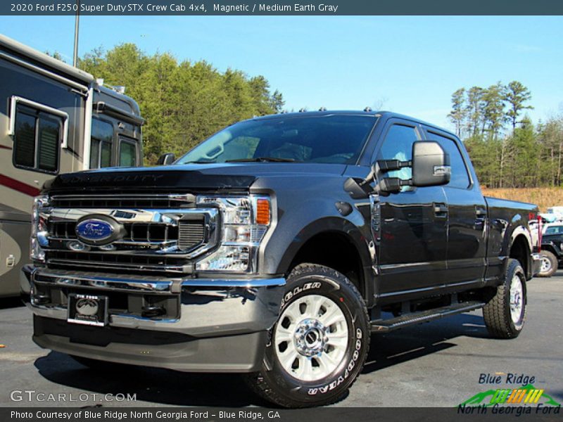 Magnetic / Medium Earth Gray 2020 Ford F250 Super Duty STX Crew Cab 4x4