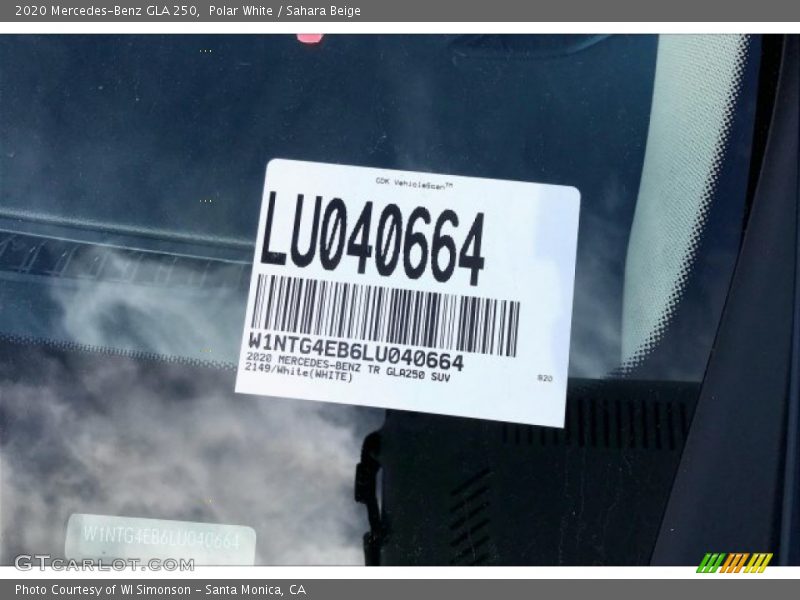 Polar White / Sahara Beige 2020 Mercedes-Benz GLA 250