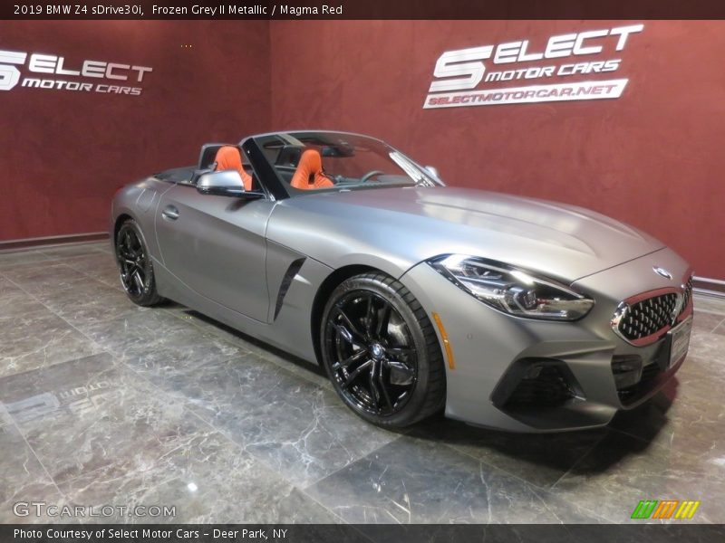 Frozen Grey II Metallic / Magma Red 2019 BMW Z4 sDrive30i