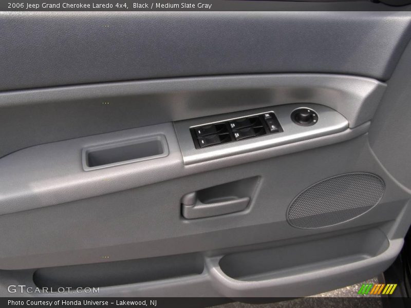 Black / Medium Slate Gray 2006 Jeep Grand Cherokee Laredo 4x4
