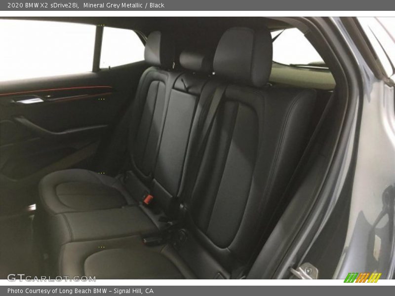 Mineral Grey Metallic / Black 2020 BMW X2 sDrive28i