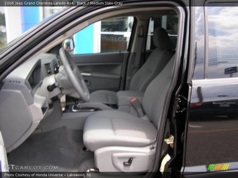 Black / Medium Slate Gray 2006 Jeep Grand Cherokee Laredo 4x4