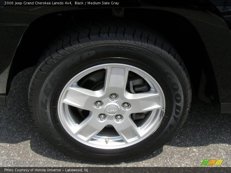 Black / Medium Slate Gray 2006 Jeep Grand Cherokee Laredo 4x4