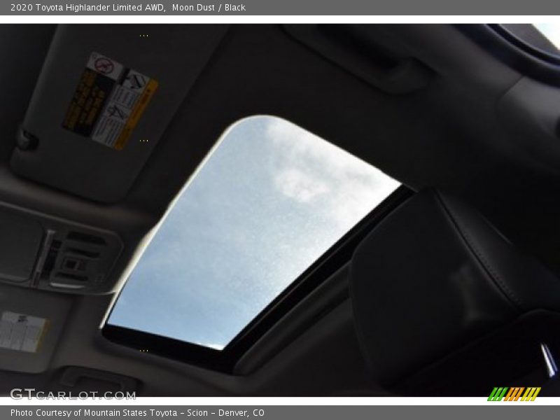 Moon Dust / Black 2020 Toyota Highlander Limited AWD