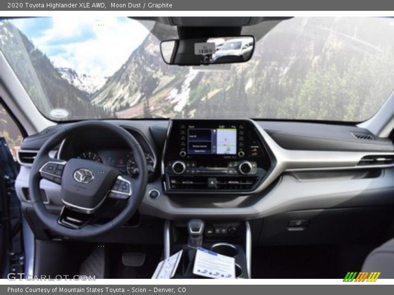 Moon Dust / Graphite 2020 Toyota Highlander XLE AWD