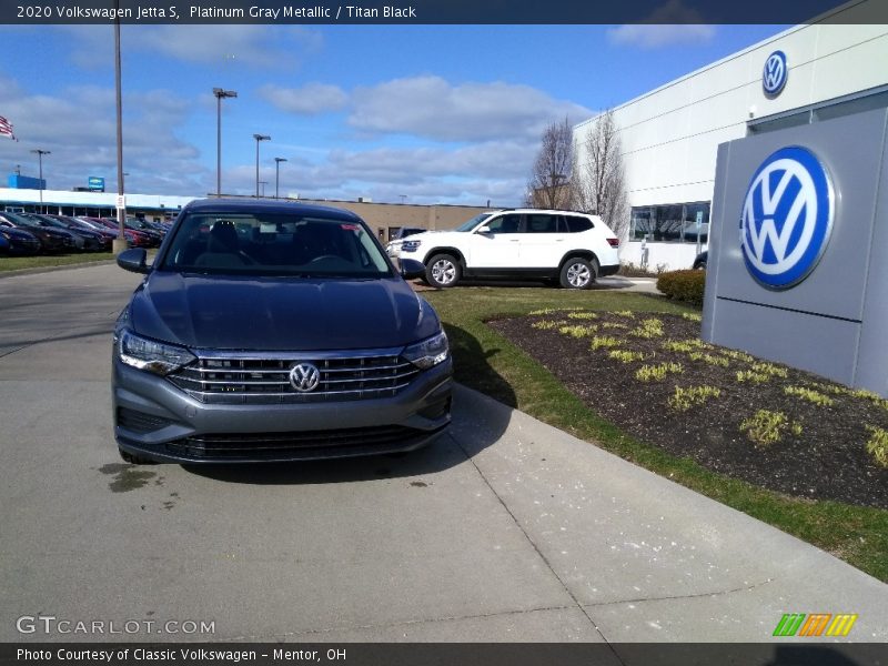Platinum Gray Metallic / Titan Black 2020 Volkswagen Jetta S