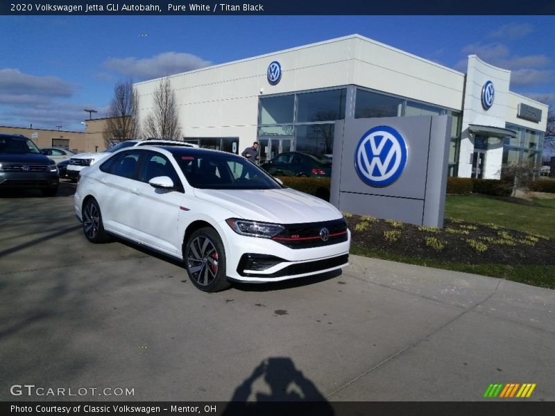 Pure White / Titan Black 2020 Volkswagen Jetta GLI Autobahn