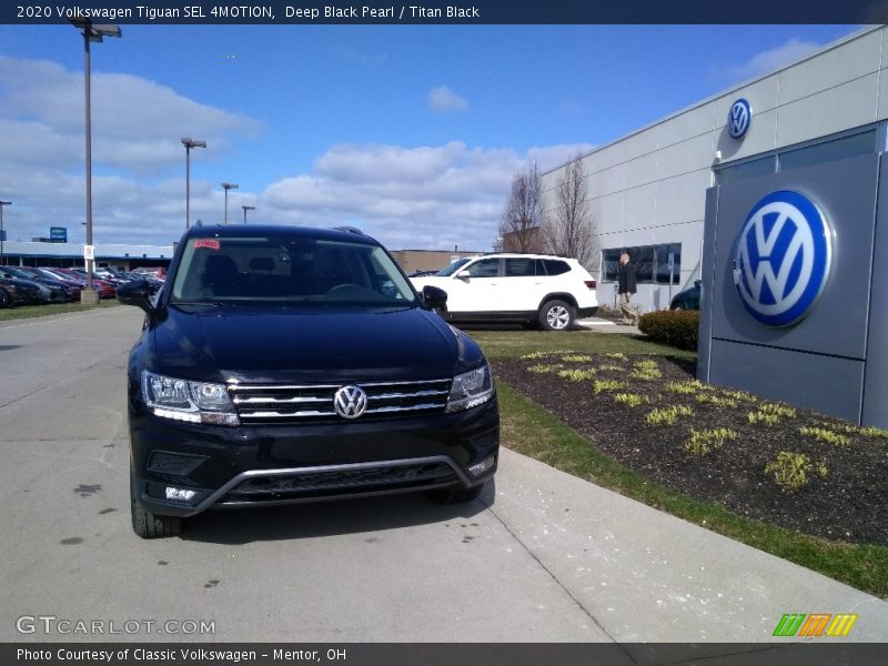 Deep Black Pearl / Titan Black 2020 Volkswagen Tiguan SEL 4MOTION