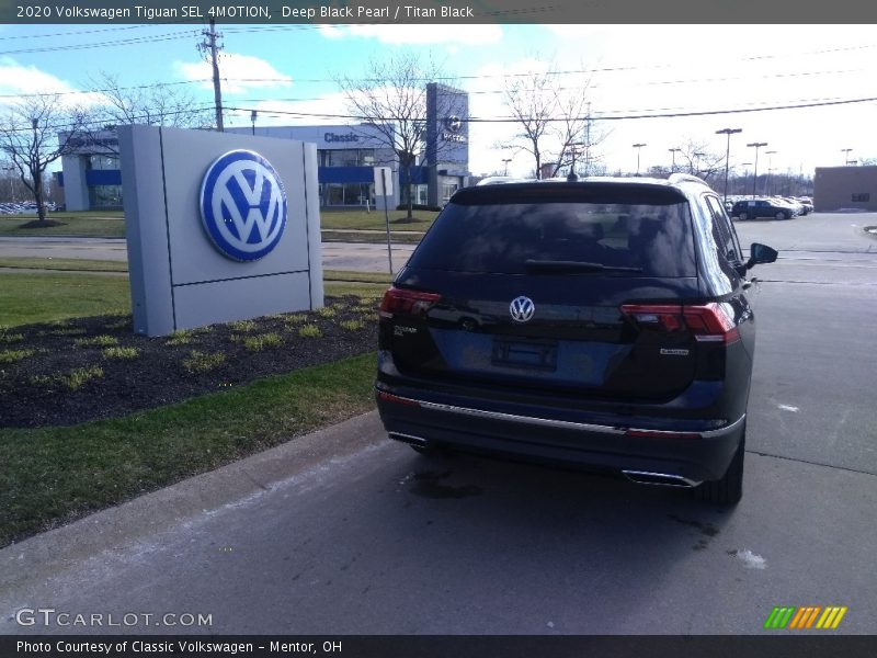 Deep Black Pearl / Titan Black 2020 Volkswagen Tiguan SEL 4MOTION