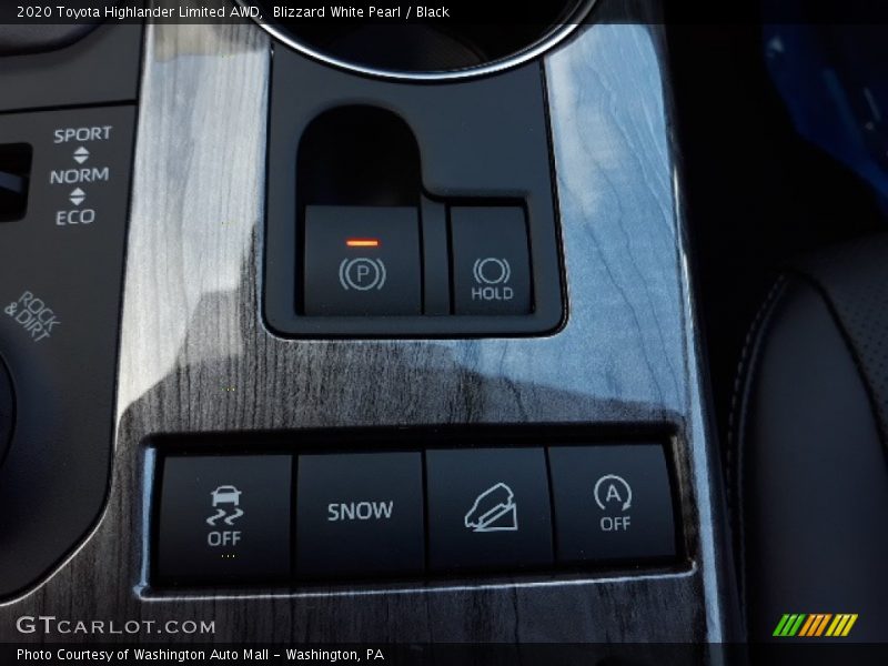 Blizzard White Pearl / Black 2020 Toyota Highlander Limited AWD