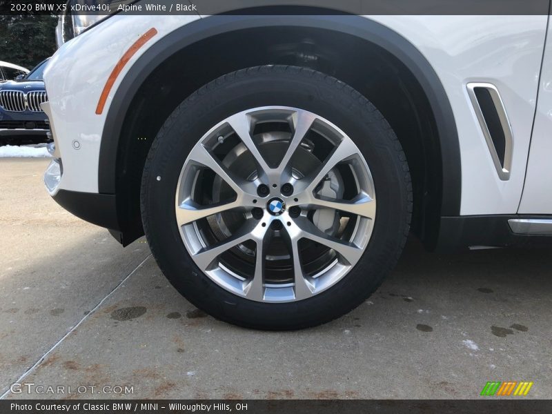 Alpine White / Black 2020 BMW X5 xDrive40i