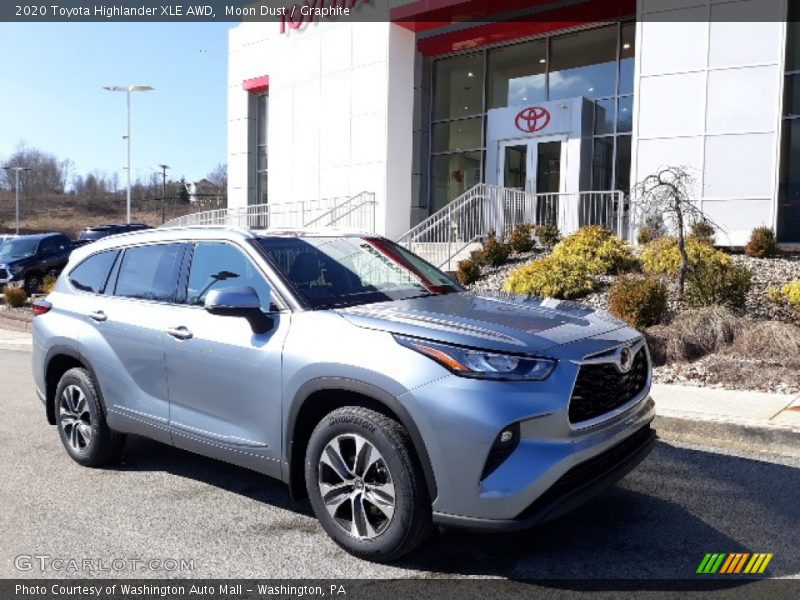 Moon Dust / Graphite 2020 Toyota Highlander XLE AWD