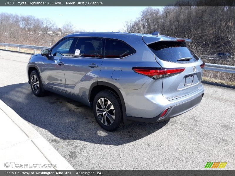 Moon Dust / Graphite 2020 Toyota Highlander XLE AWD