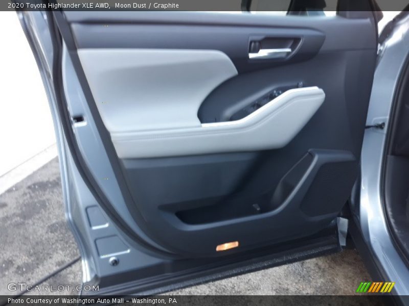 Moon Dust / Graphite 2020 Toyota Highlander XLE AWD