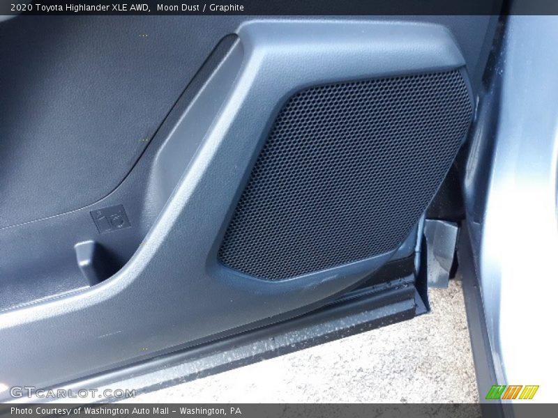 Moon Dust / Graphite 2020 Toyota Highlander XLE AWD