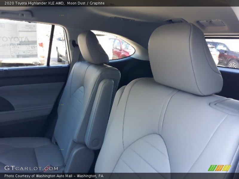 Moon Dust / Graphite 2020 Toyota Highlander XLE AWD