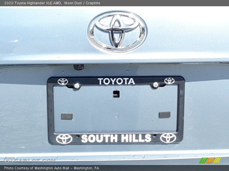 Moon Dust / Graphite 2020 Toyota Highlander XLE AWD