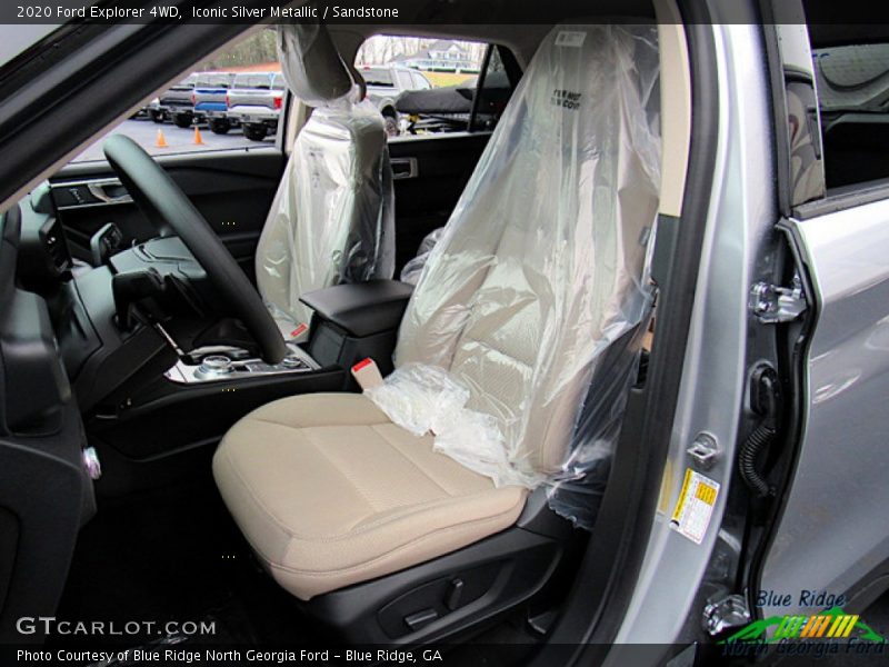 Iconic Silver Metallic / Sandstone 2020 Ford Explorer 4WD