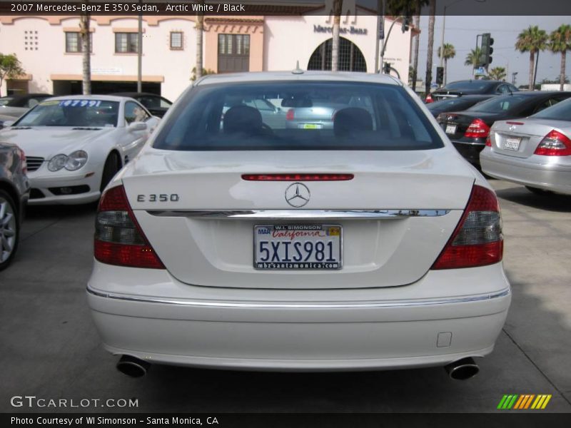 Arctic White / Black 2007 Mercedes-Benz E 350 Sedan