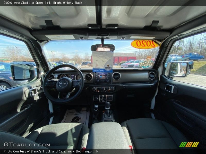 Bright White / Black 2020 Jeep Gladiator Sport 4x4