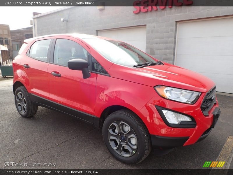 Front 3/4 View of 2020 EcoSport S 4WD