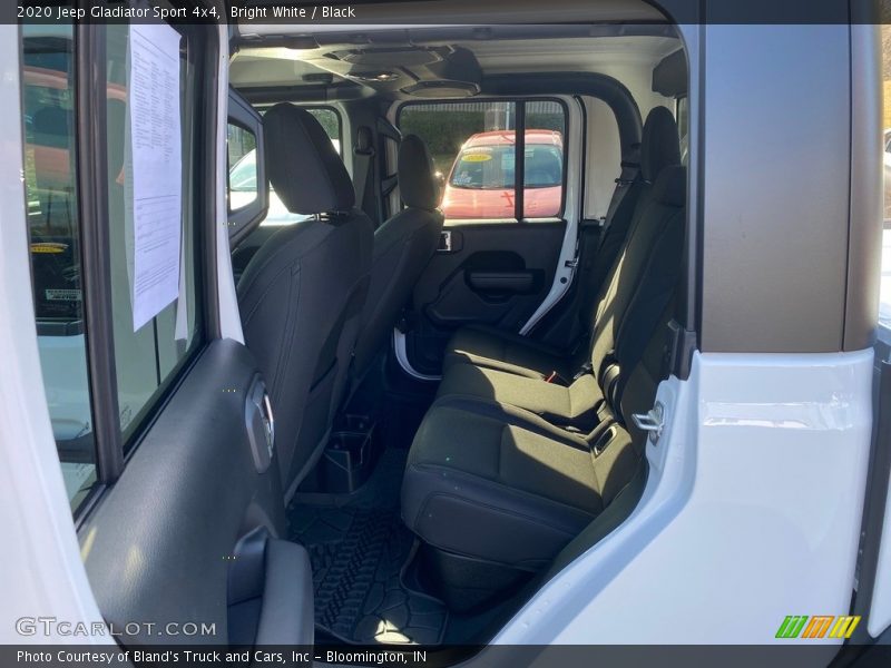 Bright White / Black 2020 Jeep Gladiator Sport 4x4