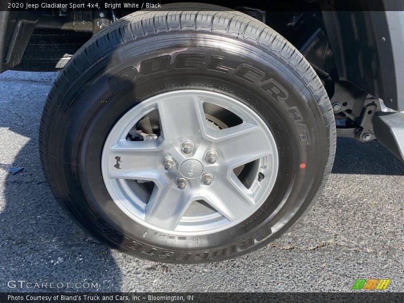 Bright White / Black 2020 Jeep Gladiator Sport 4x4