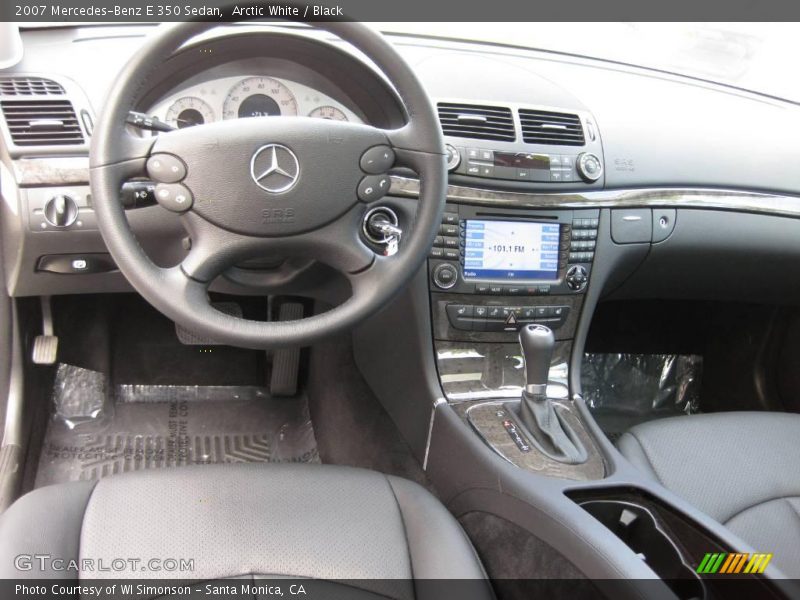 Arctic White / Black 2007 Mercedes-Benz E 350 Sedan
