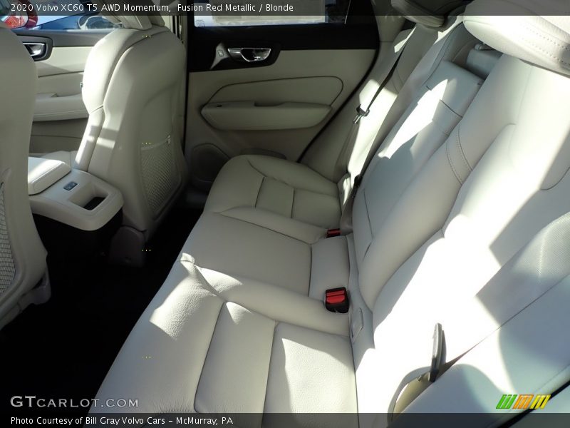 Fusion Red Metallic / Blonde 2020 Volvo XC60 T5 AWD Momentum