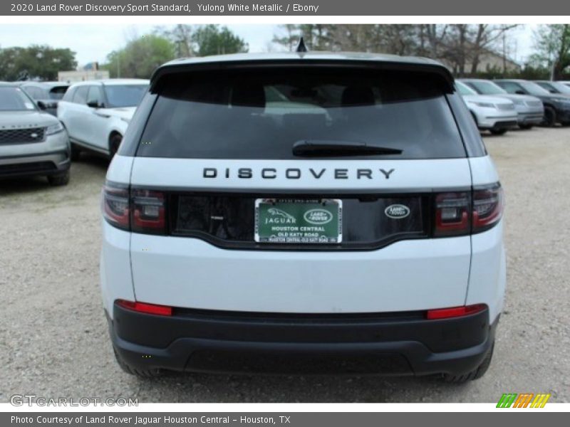 Yulong White Metallic / Ebony 2020 Land Rover Discovery Sport Standard
