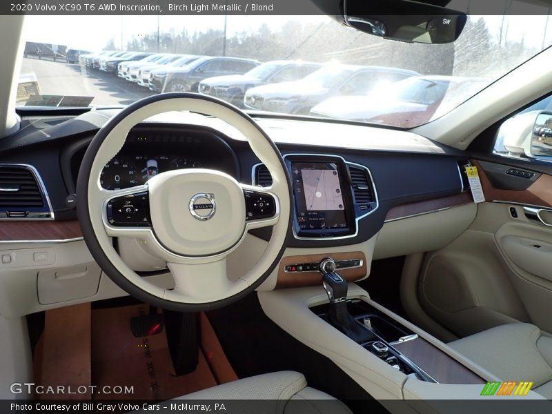 Dashboard of 2020 XC90 T6 AWD Inscription