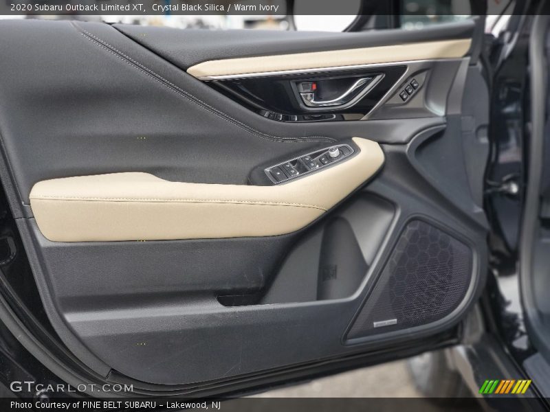 Crystal Black Silica / Warm Ivory 2020 Subaru Outback Limited XT