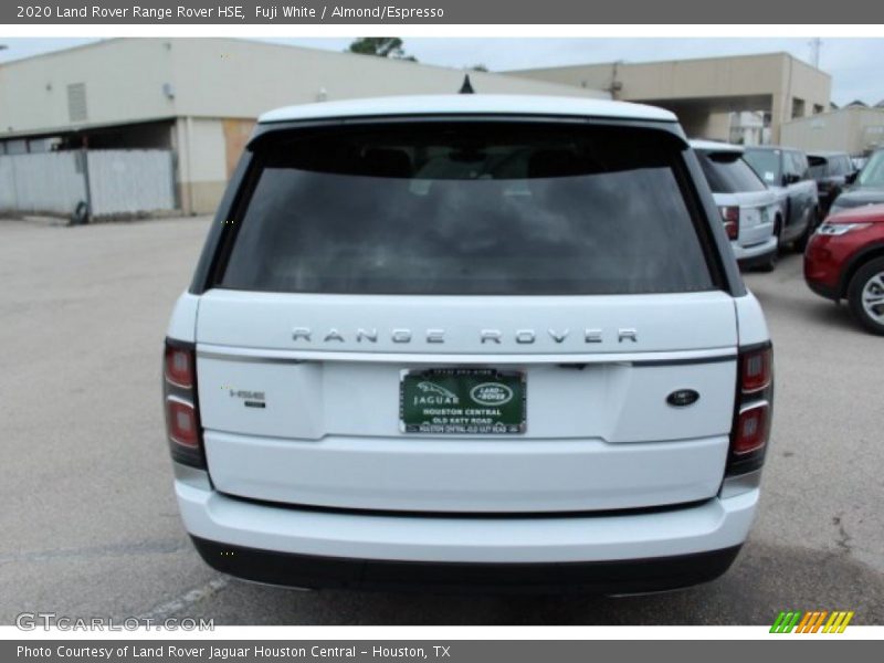 Fuji White / Almond/Espresso 2020 Land Rover Range Rover HSE