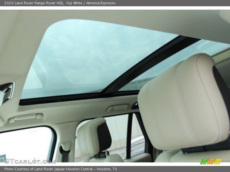 Fuji White / Almond/Espresso 2020 Land Rover Range Rover HSE
