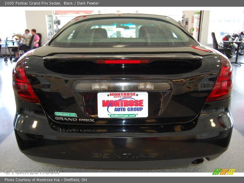 Black / Dark Pewter 2005 Pontiac Grand Prix Sedan