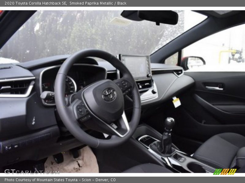 Smoked Paprika Metallic / Black 2020 Toyota Corolla Hatchback SE