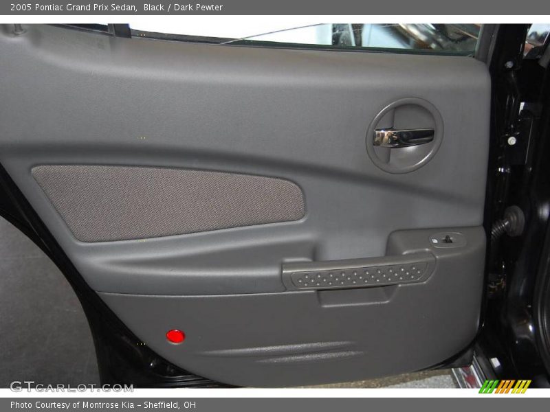 Black / Dark Pewter 2005 Pontiac Grand Prix Sedan