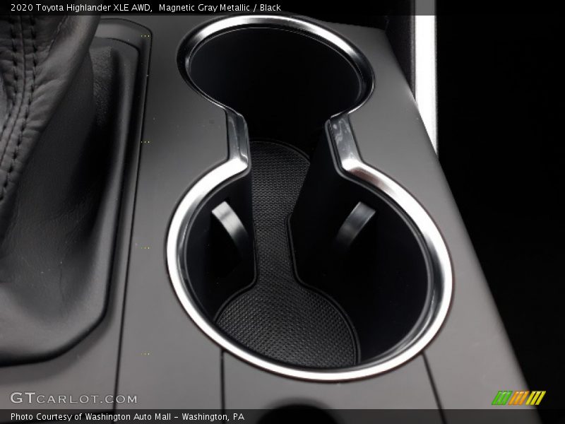 Magnetic Gray Metallic / Black 2020 Toyota Highlander XLE AWD
