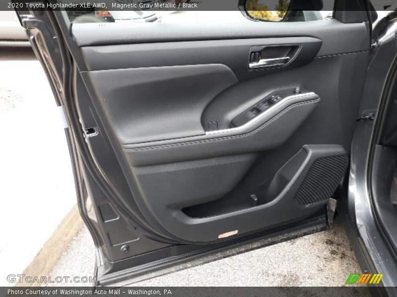 Magnetic Gray Metallic / Black 2020 Toyota Highlander XLE AWD
