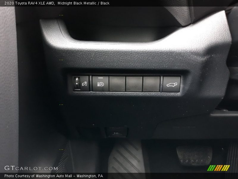 Midnight Black Metallic / Black 2020 Toyota RAV4 XLE AWD