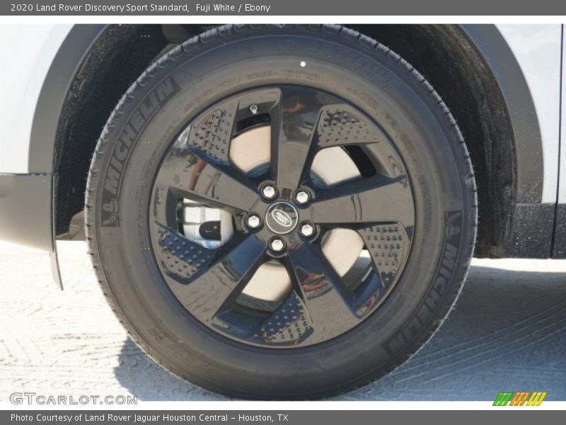 Fuji White / Ebony 2020 Land Rover Discovery Sport Standard