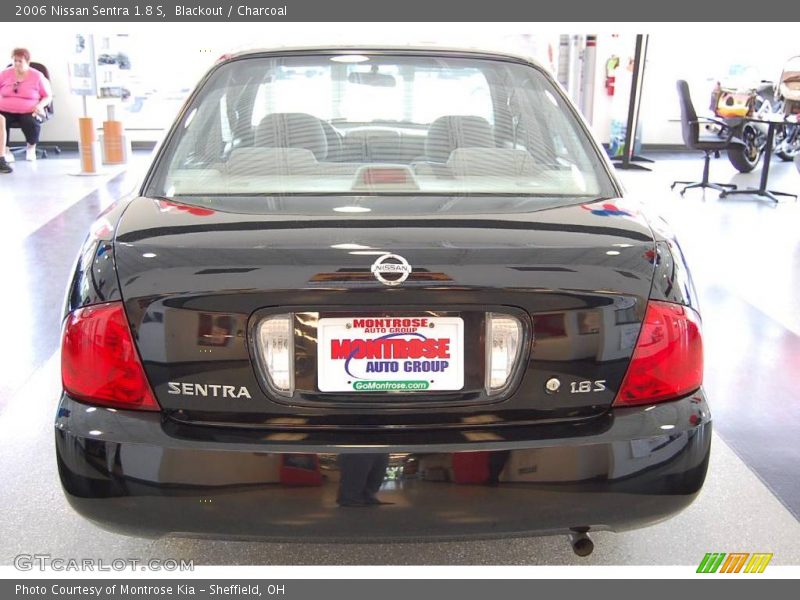 Blackout / Charcoal 2006 Nissan Sentra 1.8 S