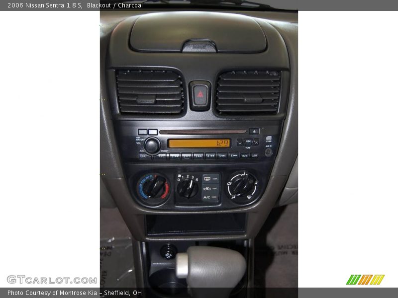 Blackout / Charcoal 2006 Nissan Sentra 1.8 S