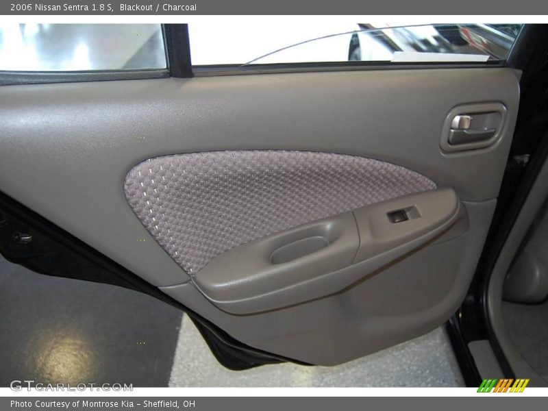 Blackout / Charcoal 2006 Nissan Sentra 1.8 S